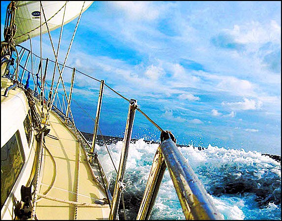 Two Secrets to Gain Confidence in Rough Weather Sailing