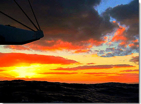 Sailing Emergencies - A Unique Look at MOB Recovery Under Power&##x21;
